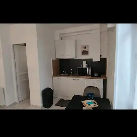 A Au Pied Des Thermes De Néris-les-Bains